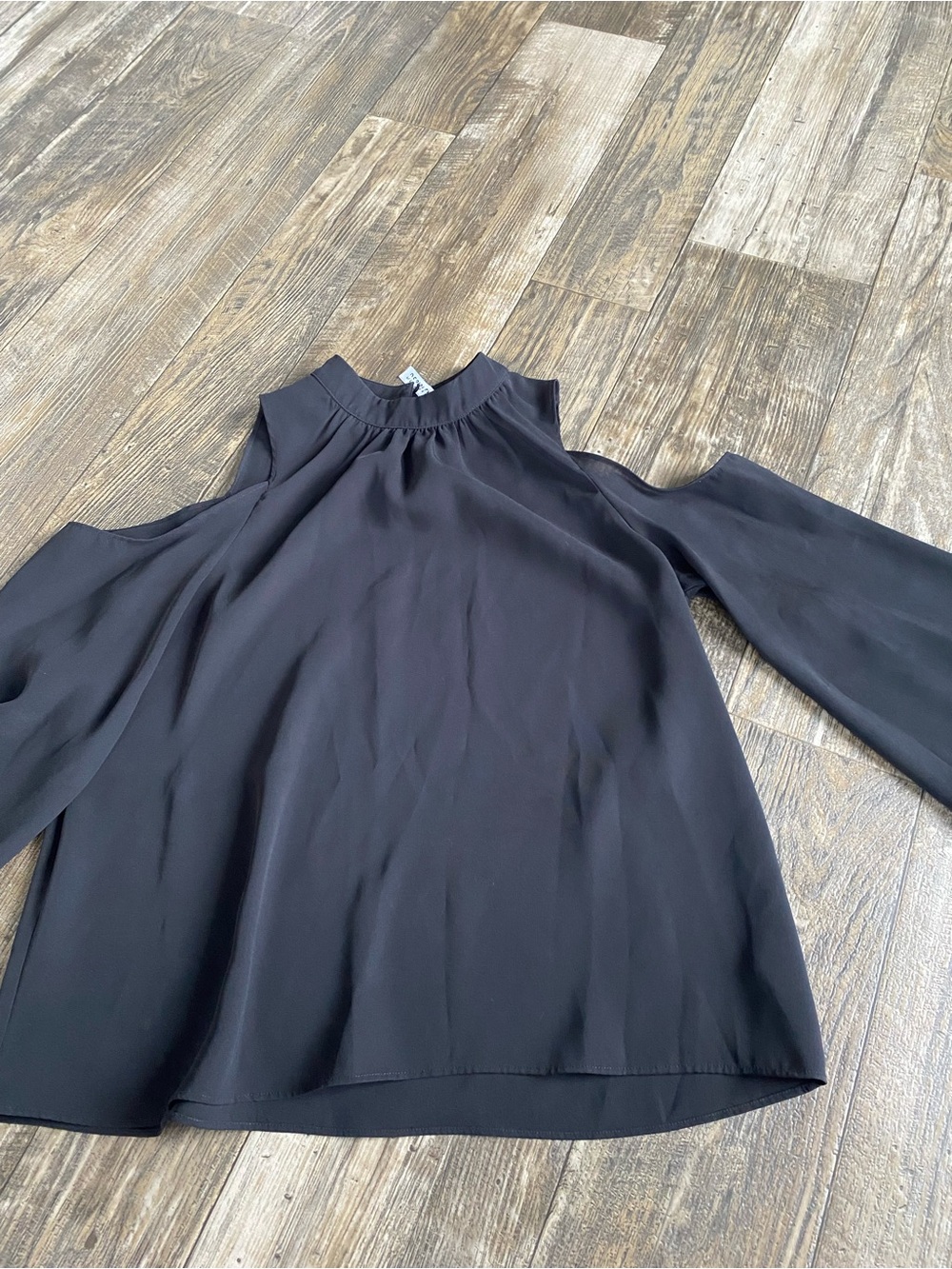 Design Lab Lord & Taylor Black Cold-Shoulder Blouse